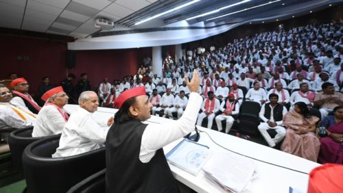 इस बार विधानसभा चुनाव में समाजवादी पार्टी की सरकार बनाना ही बनाना है: अखिलेश यादव