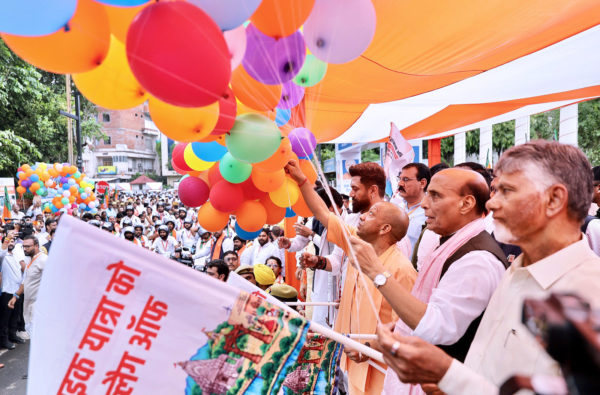 मोदी ने नक्सलवाद से मुक्ति दिलाई, जम्मू-कश्मीर से हटाया अनुच्छेद 370: रक्षा मंत्री राजनाथ सिंह